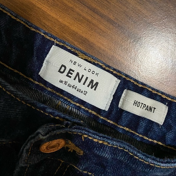 NEW LOOK DENIM SHORTS - Picture 2 of 4